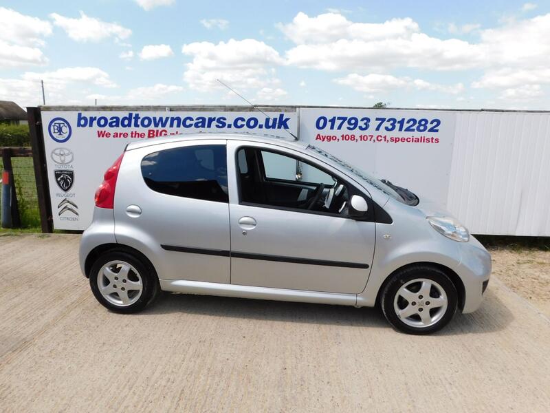 PEUGEOT 107