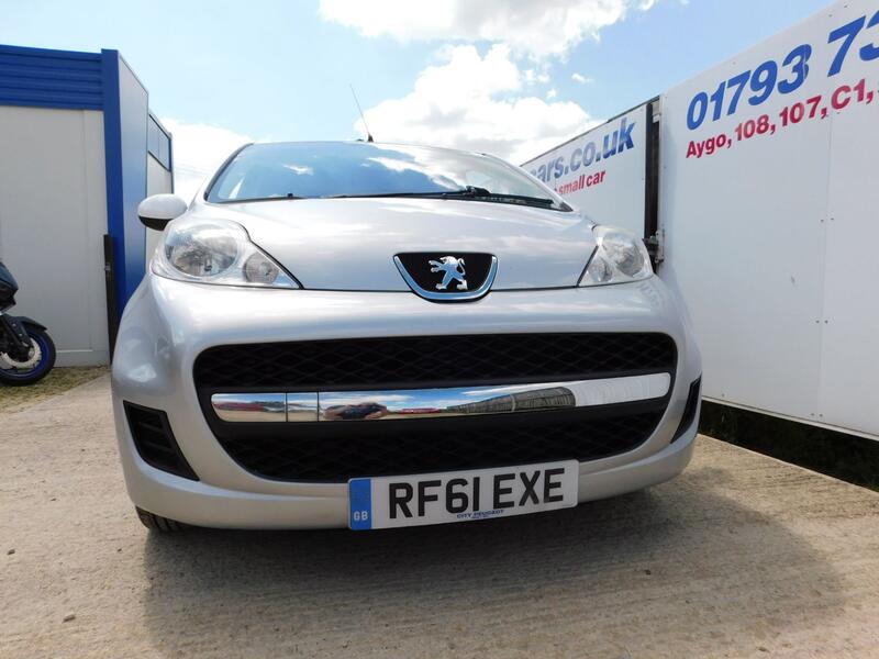 PEUGEOT 107