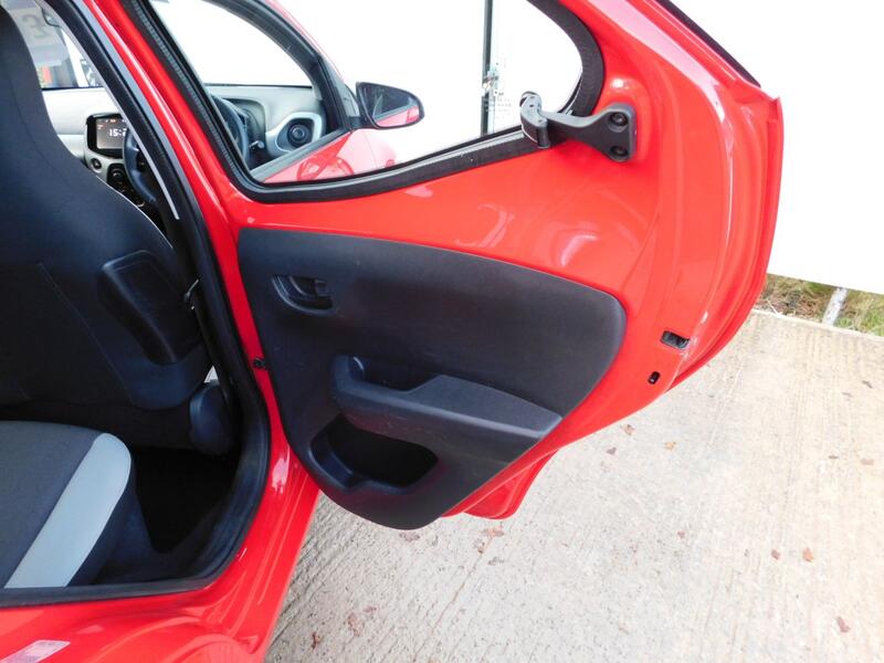 TOYOTA AYGO