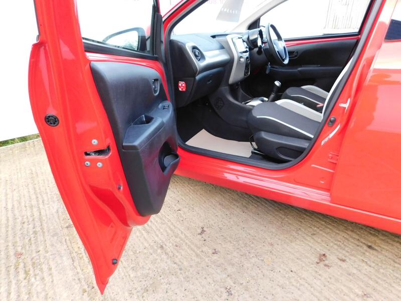 TOYOTA AYGO