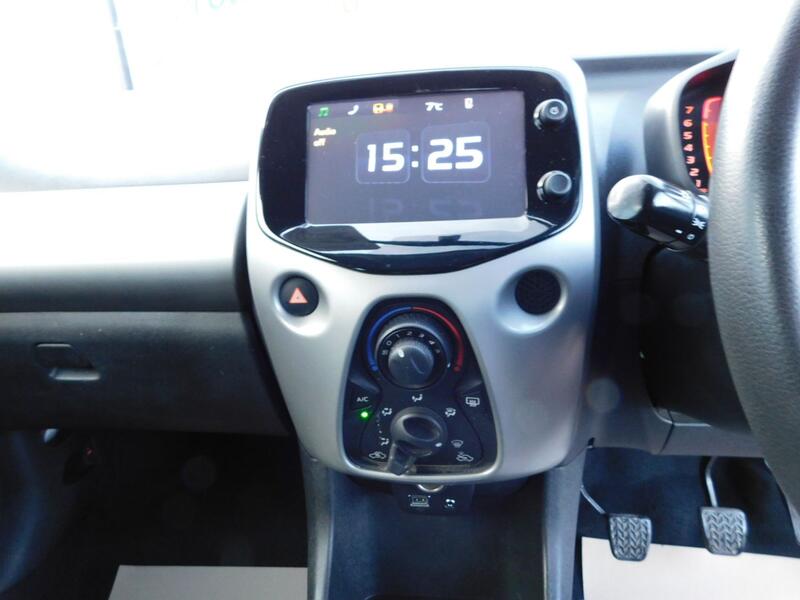 TOYOTA AYGO