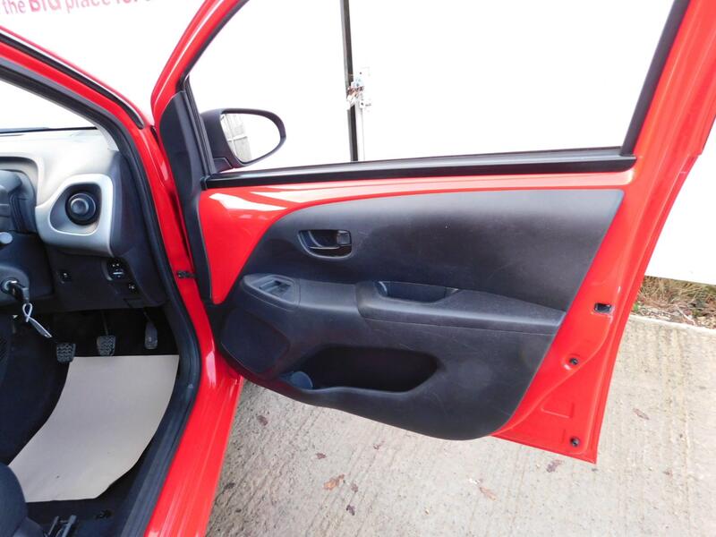 TOYOTA AYGO