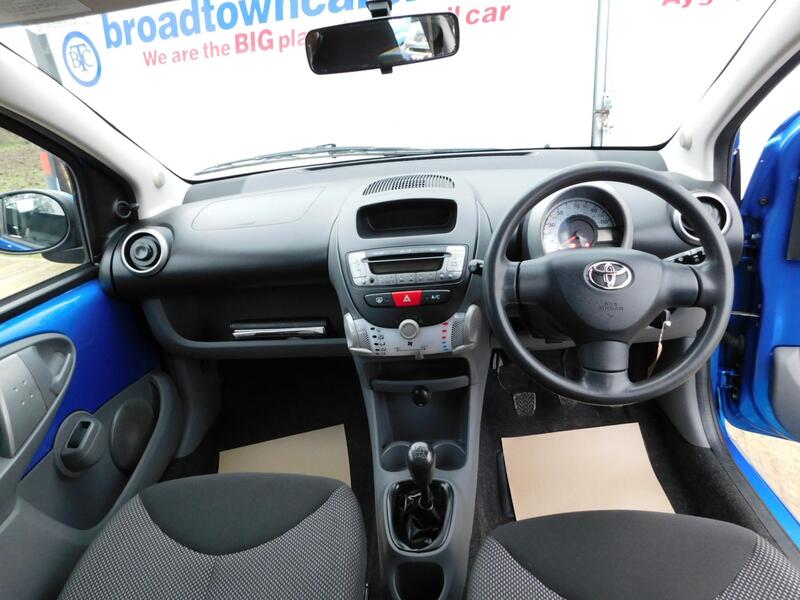 TOYOTA AYGO