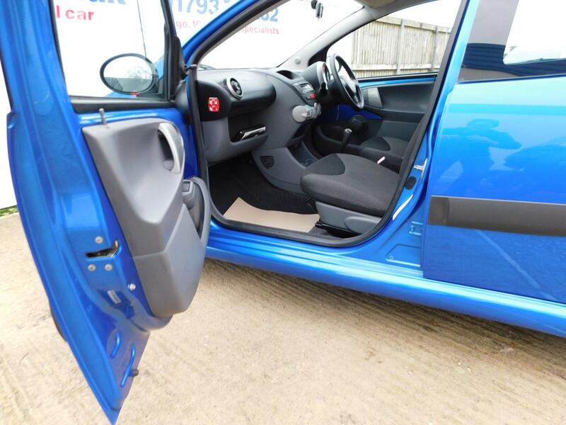 TOYOTA AYGO