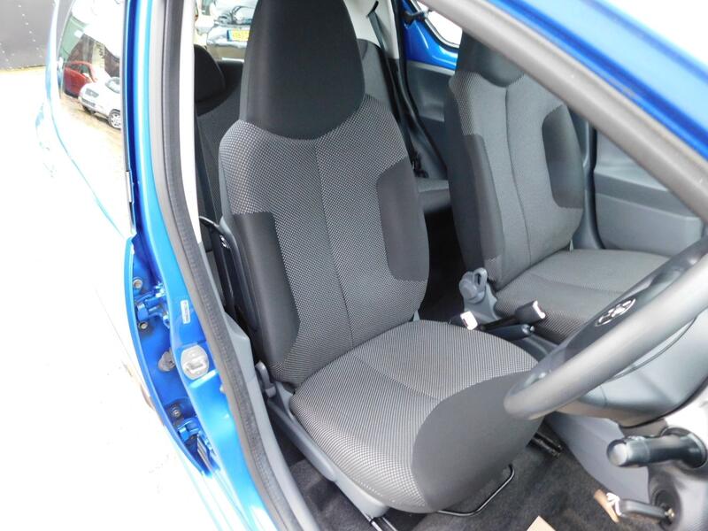 TOYOTA AYGO