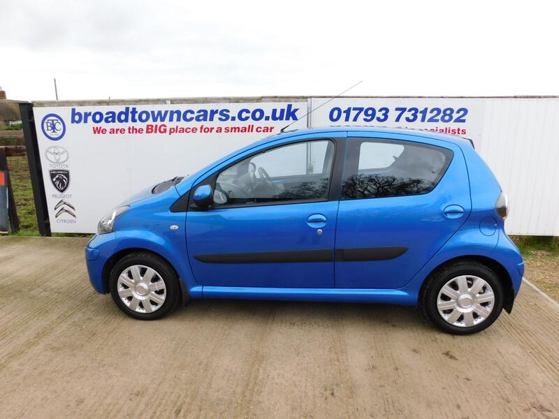 View TOYOTA AYGO 1.0 VVT-i Blue