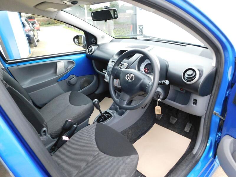 TOYOTA AYGO