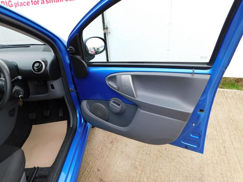 TOYOTA AYGO