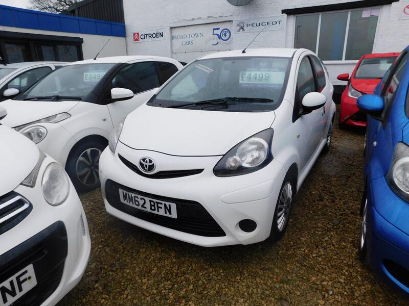View TOYOTA AYGO 1.0 VVT-i Ice