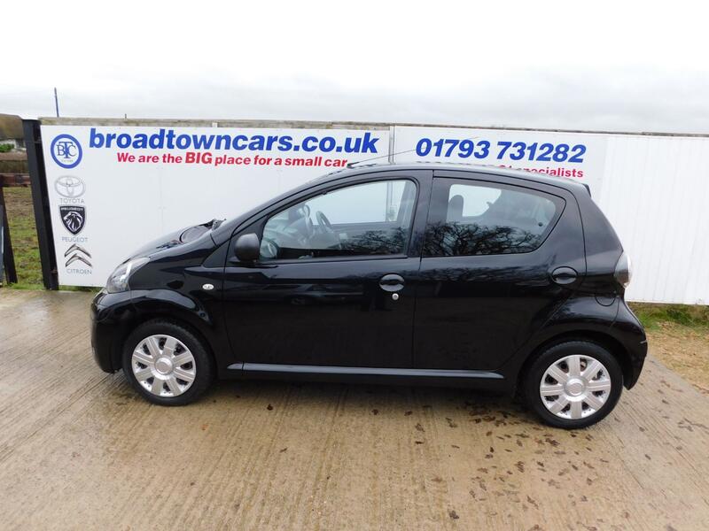 View TOYOTA AYGO 1.0 VVT-i Move Automatic