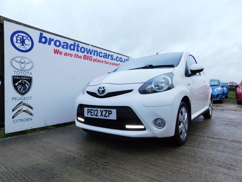 View TOYOTA AYGO 1.0 VVT-i Fire