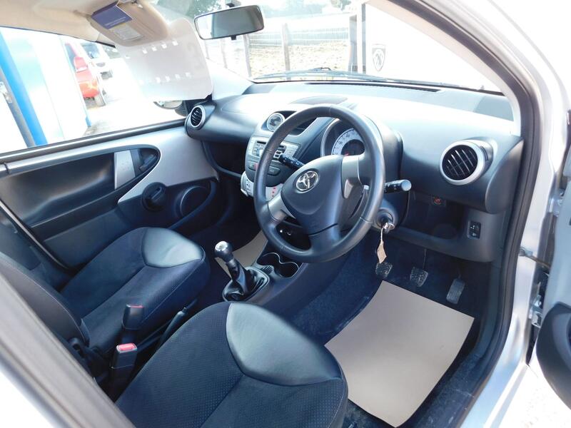 TOYOTA AYGO