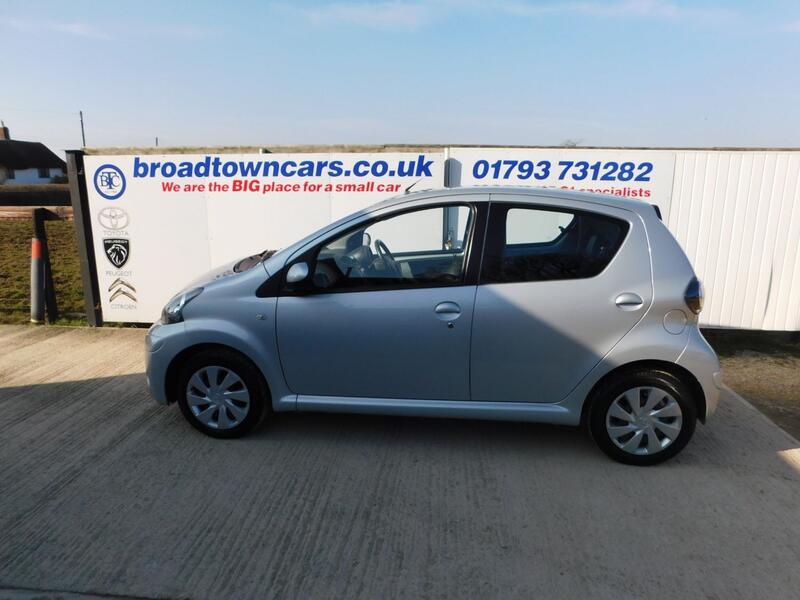 View TOYOTA AYGO 1.0 VVT-i Ice