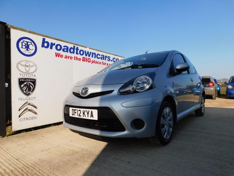 View TOYOTA AYGO 1.0 VVT-i Ice