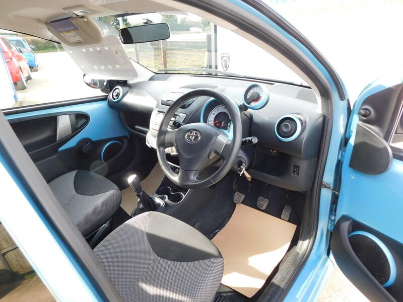 TOYOTA AYGO