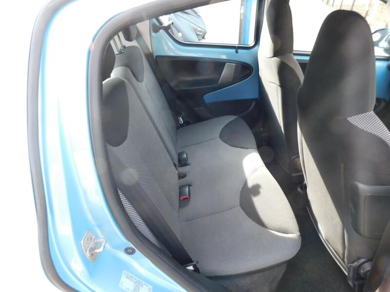 TOYOTA AYGO