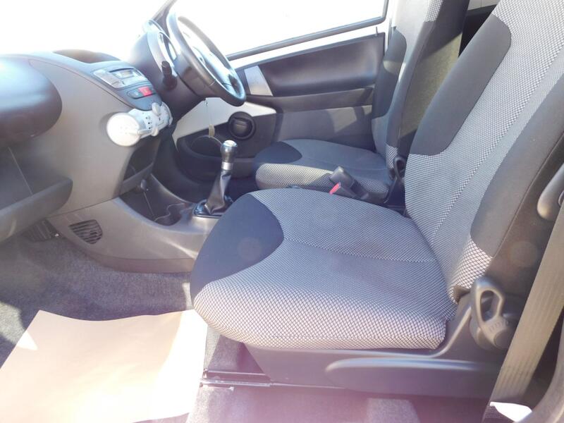 TOYOTA AYGO