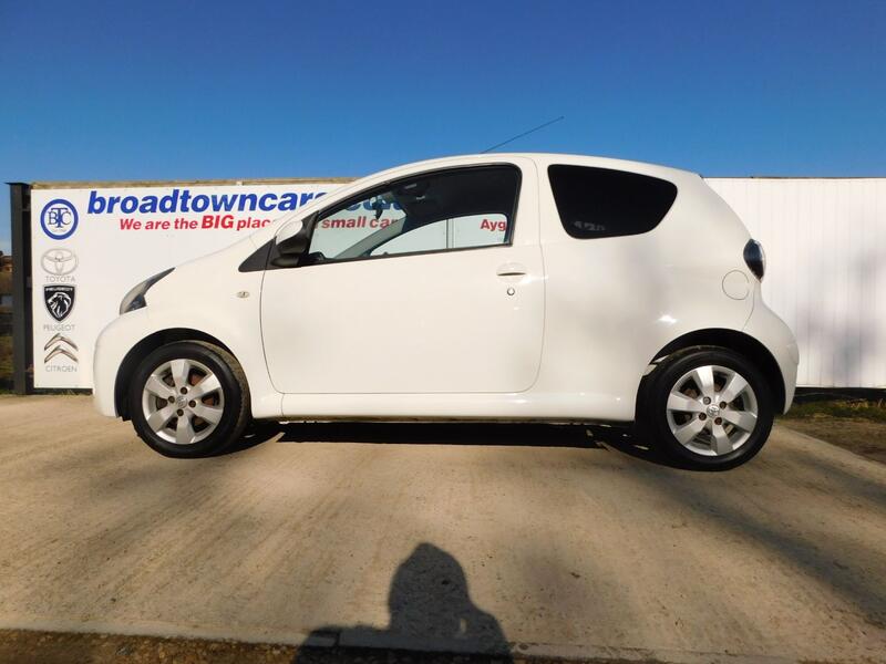TOYOTA AYGO