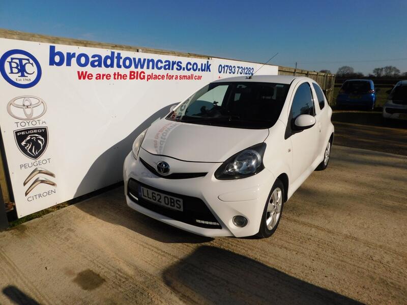 View TOYOTA AYGO 1.0 VVT-i Fire