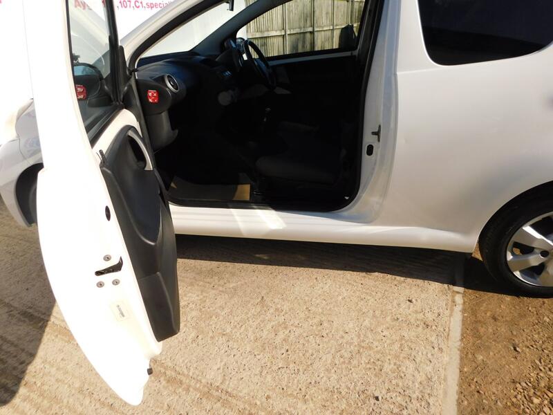 TOYOTA AYGO