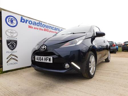 TOYOTA AYGO 1.0 VVT-i x-pression