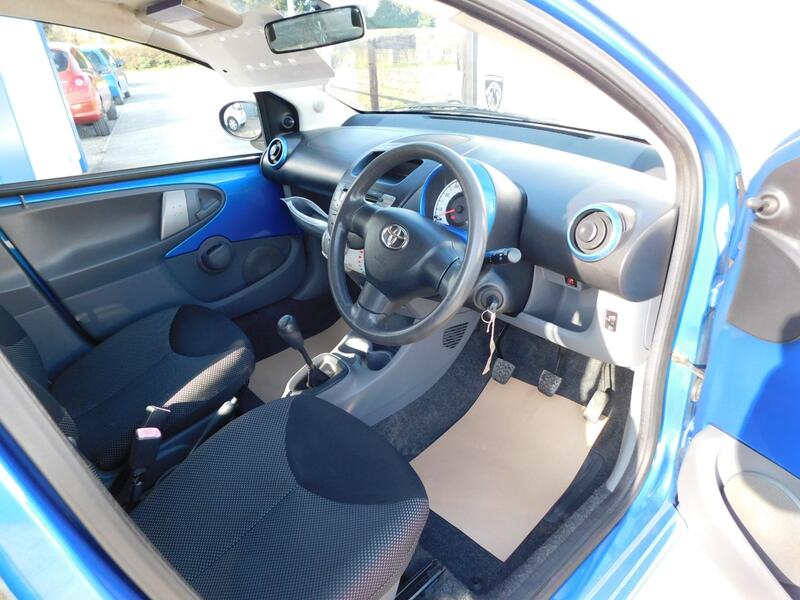TOYOTA AYGO