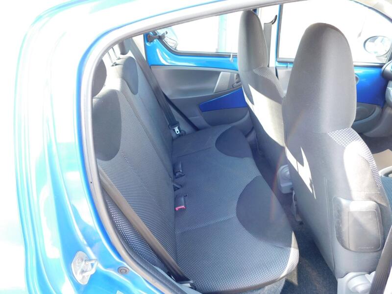 TOYOTA AYGO