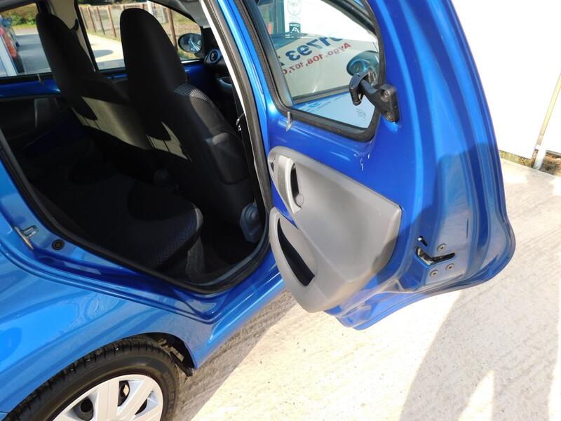 TOYOTA AYGO