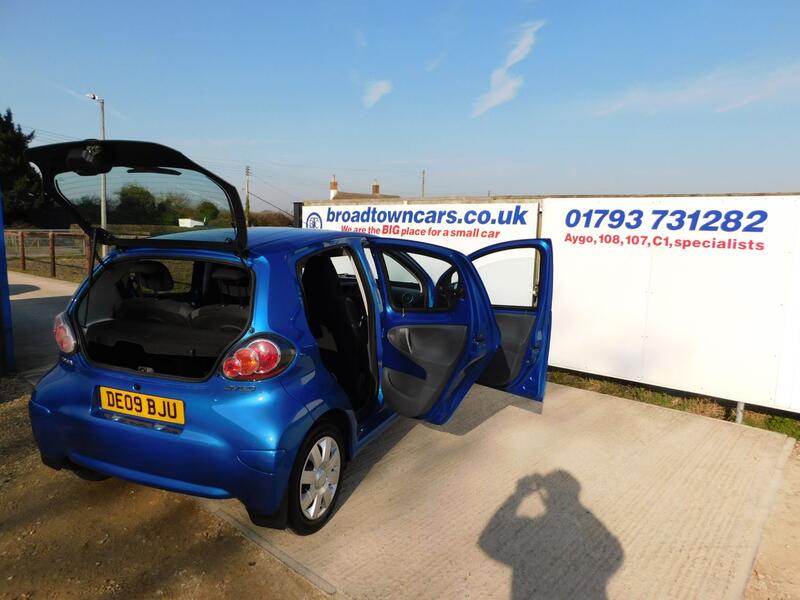 TOYOTA AYGO