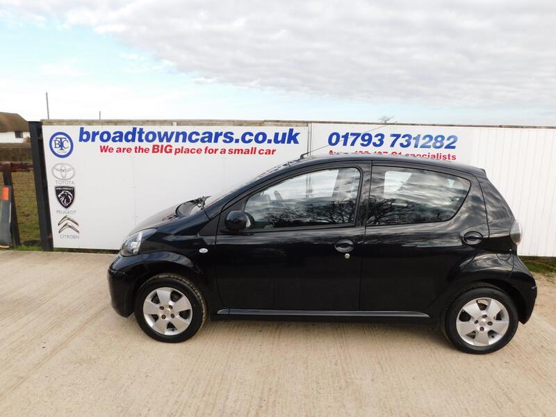 View TOYOTA AYGO 1.0 VVT-i Black Automatic