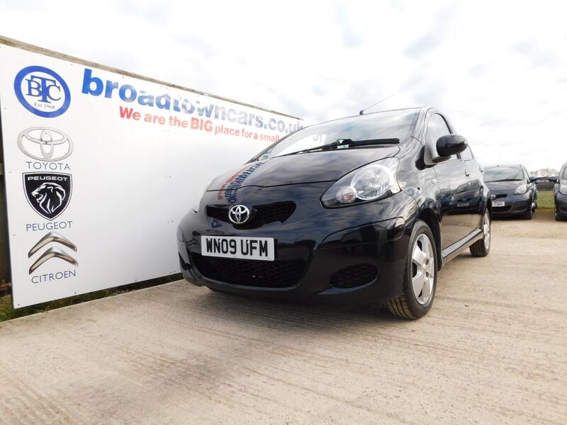 View TOYOTA AYGO 1.0 VVT-i Black Automatic