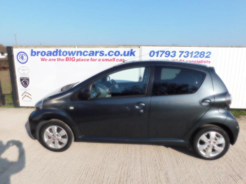 View TOYOTA AYGO 1.0 VVT-i Go