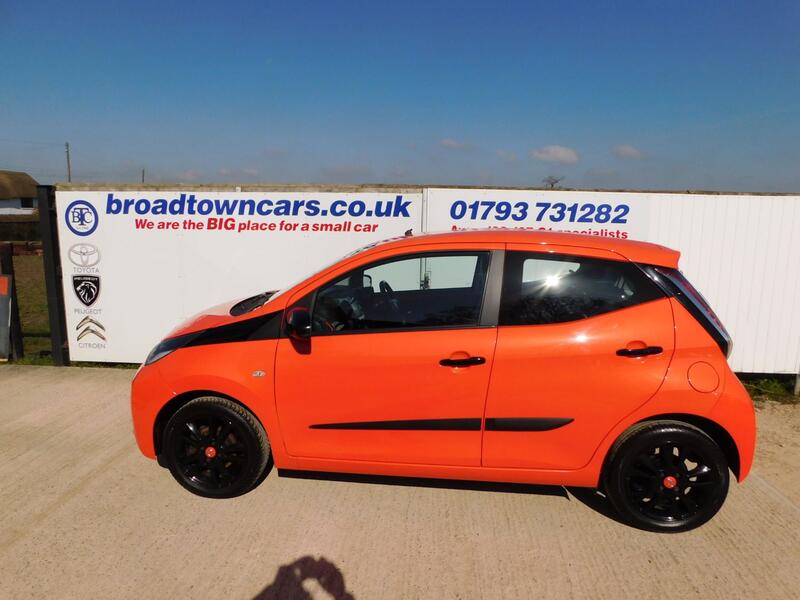 View TOYOTA AYGO 1.0 VVT-i x-cite