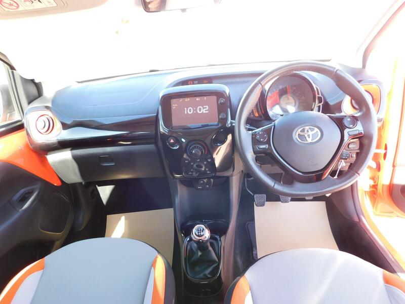 TOYOTA AYGO