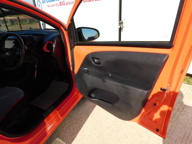 TOYOTA AYGO