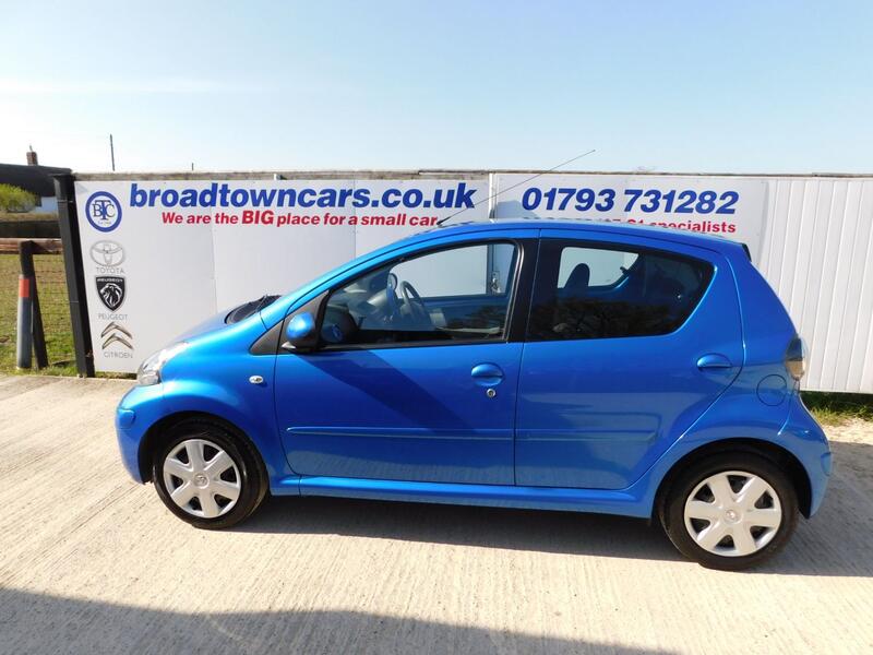 View TOYOTA AYGO 1.0 VVT-i Blue