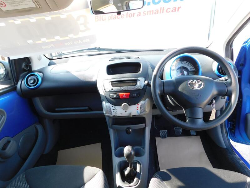 TOYOTA AYGO
