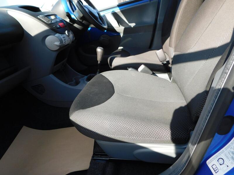 TOYOTA AYGO
