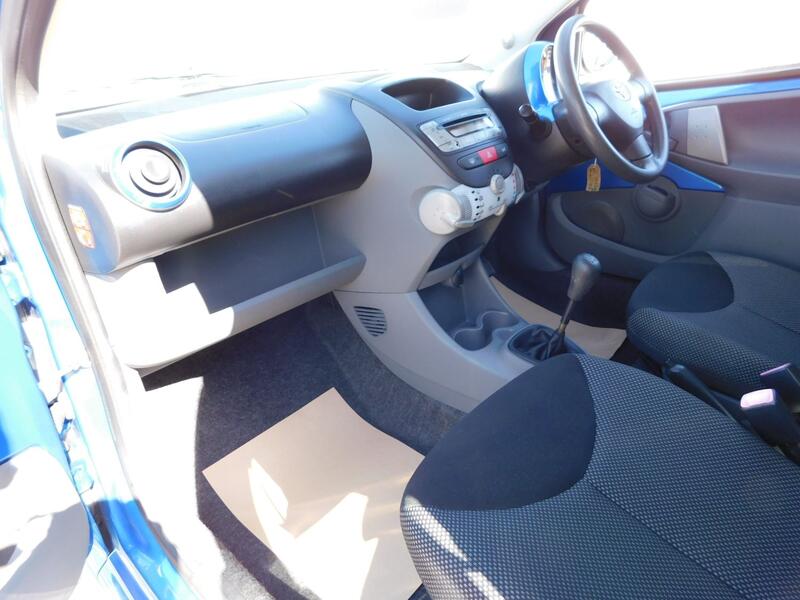 TOYOTA AYGO