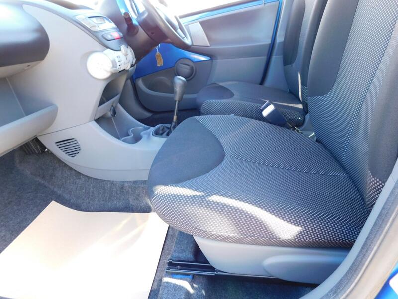 TOYOTA AYGO