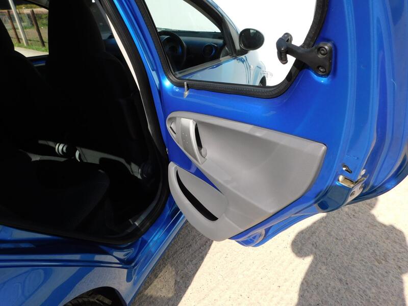 TOYOTA AYGO