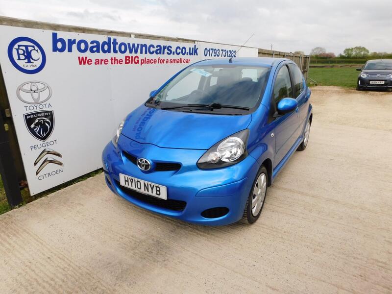 View TOYOTA AYGO 1.0 VVT-i Blue Automatic