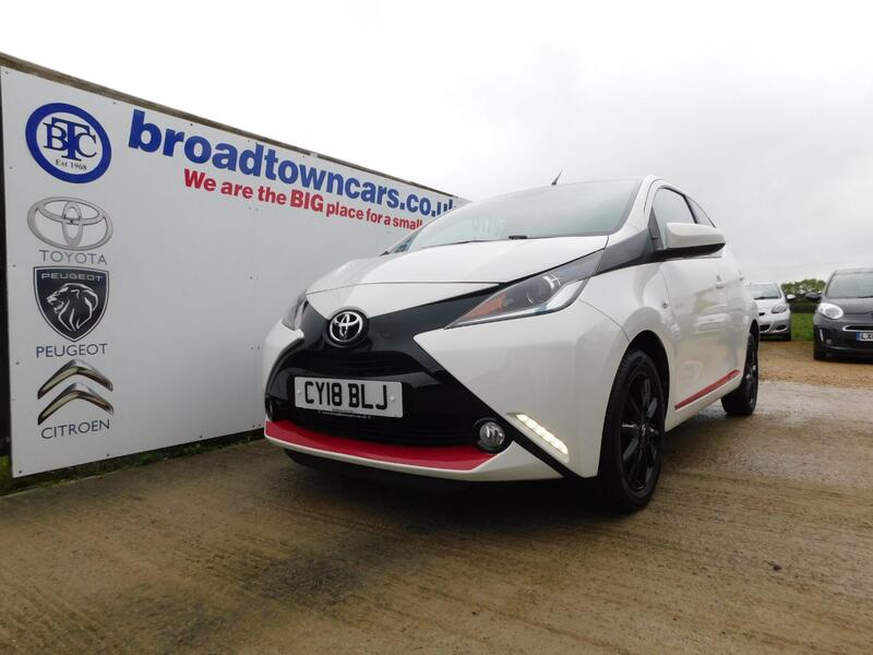 View TOYOTA AYGO 1.0 VVT-i x-press