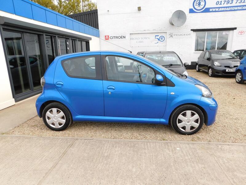 View TOYOTA AYGO 1.0 VVT-i Blue
