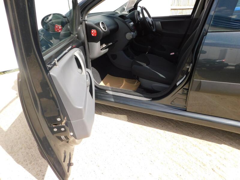 TOYOTA AYGO