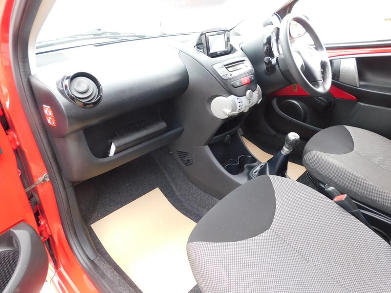 TOYOTA AYGO