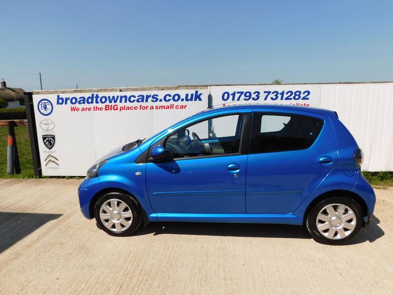 View TOYOTA AYGO 1.0 VVT-i Blue