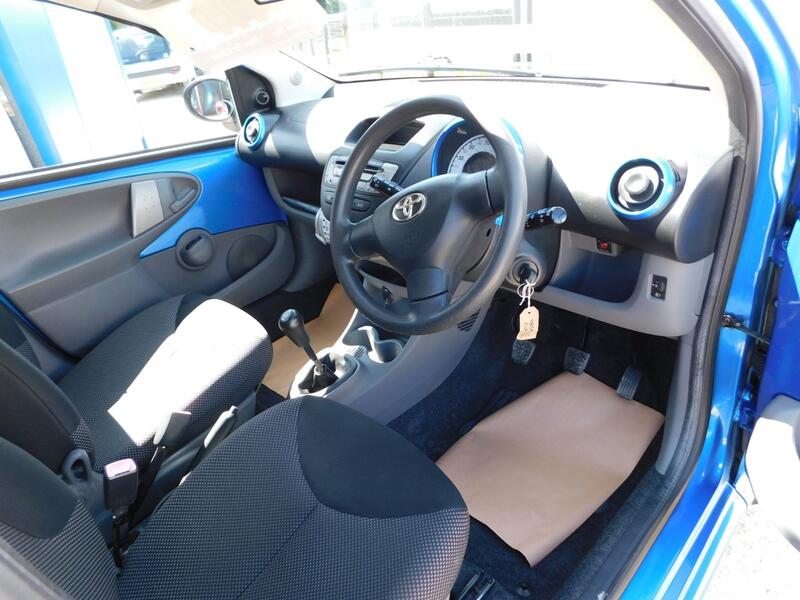 TOYOTA AYGO