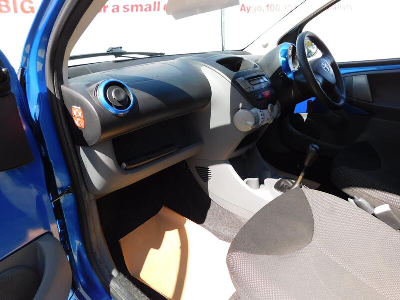 TOYOTA AYGO