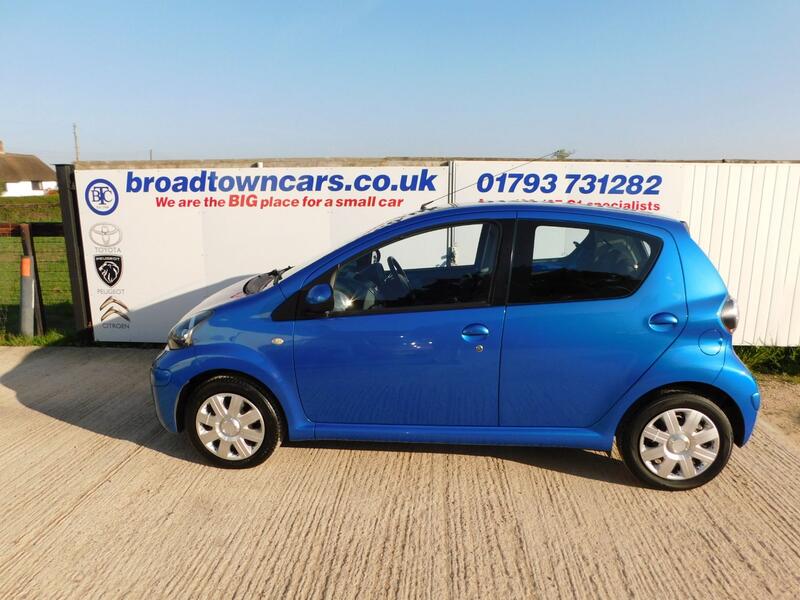 View TOYOTA AYGO 1.0 VVT-i Blue